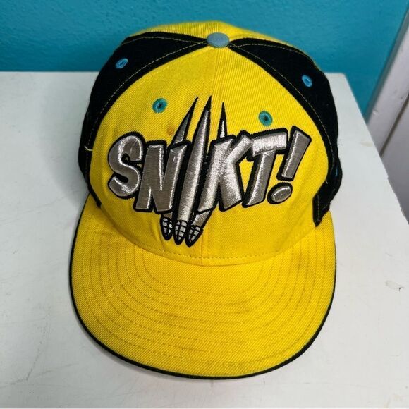 WOLVERINE SNIKT! NEW ERA 59FIFTY CUSTOM FITTED CAP embroidered - Picture 1 of 6